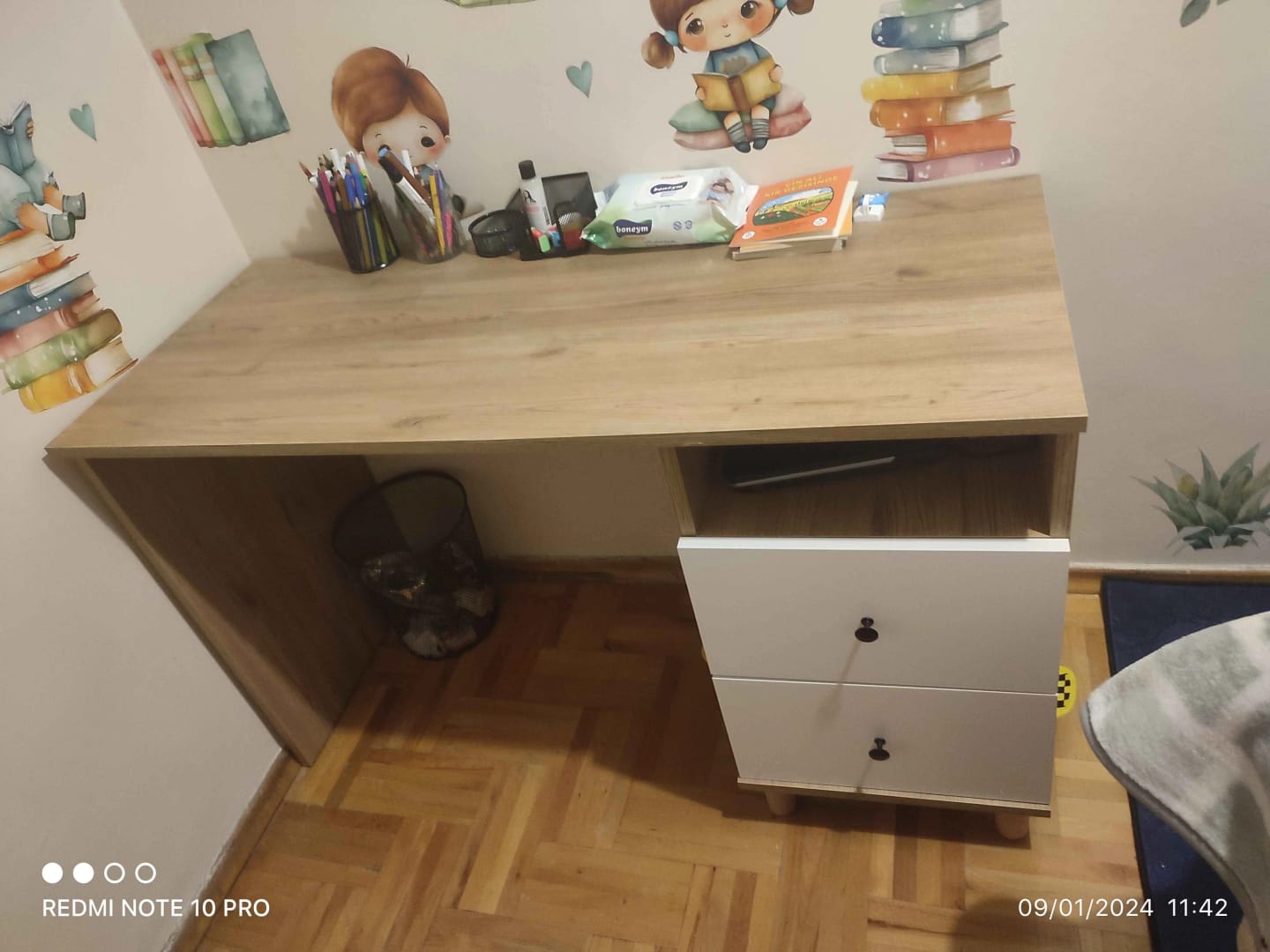 Customer photo review of Rani HA109 Çekmeceli Çalışma Ofis Bilgisayar Masası Sepet Ceviz - Beyaz