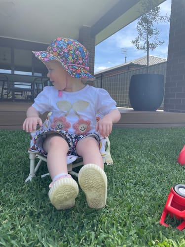 Customer photo review of Clementine baby chair v2