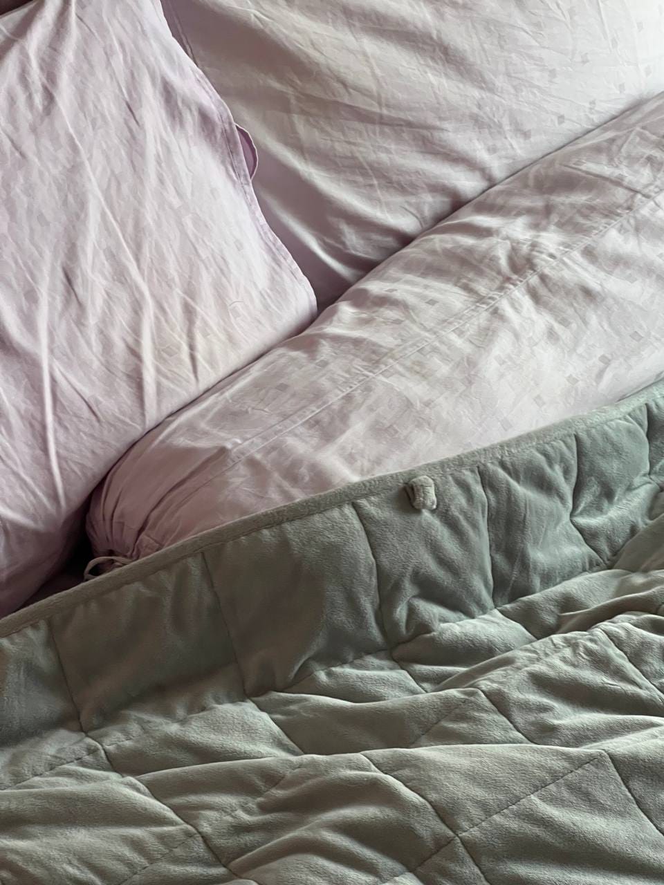 Customer photo review of Tidur Weighted Blankets