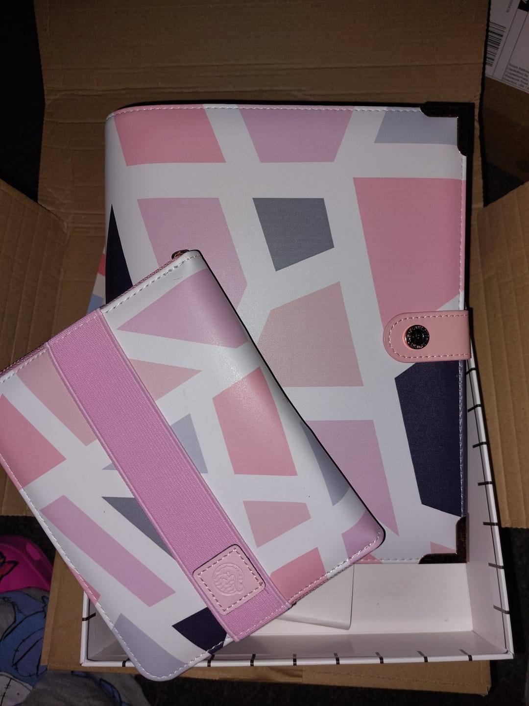 Customer photo review of Pink Geometric - Travel Organiser