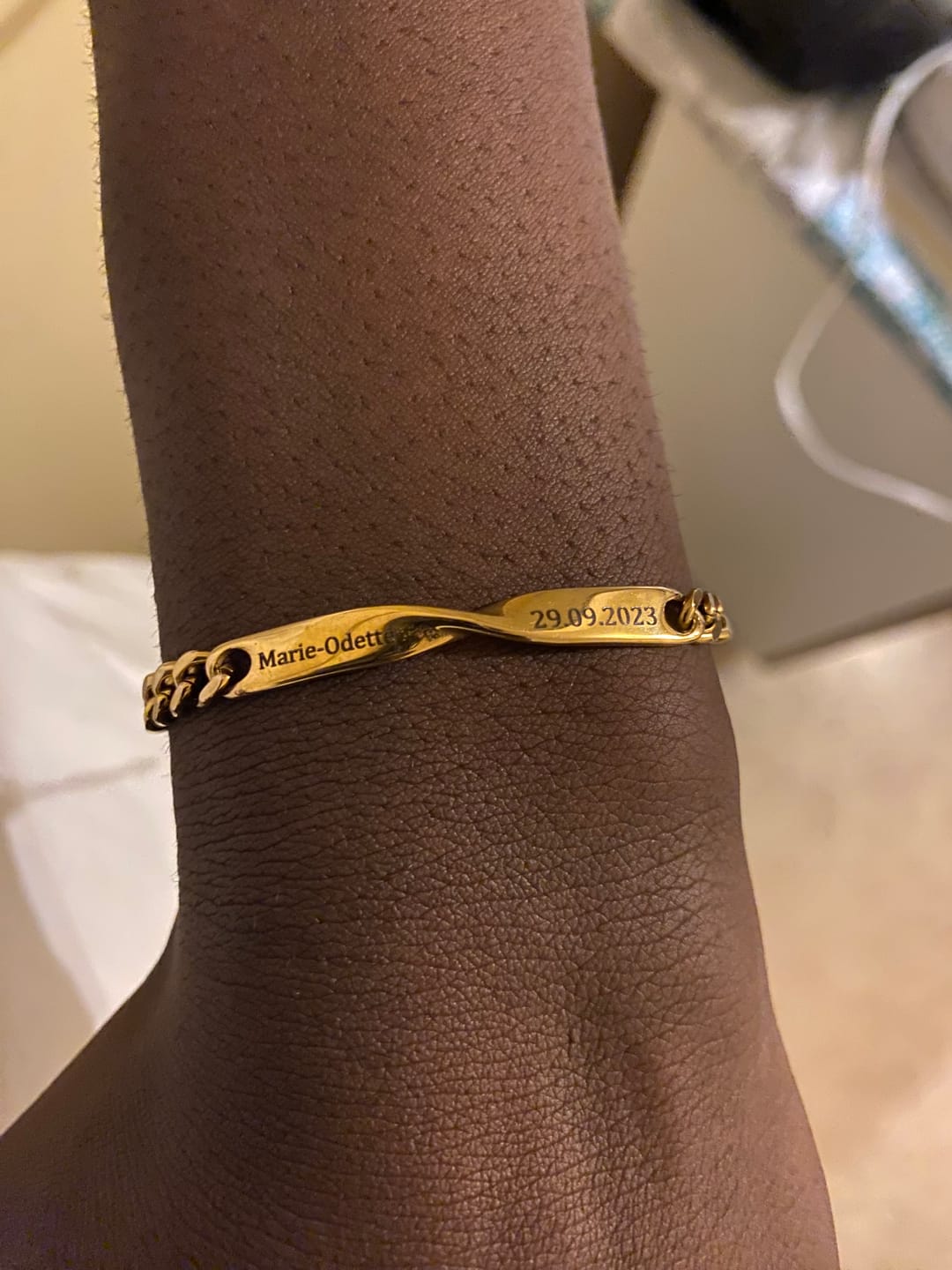 Customer photo review of Infinity Engraved Bracelet Set