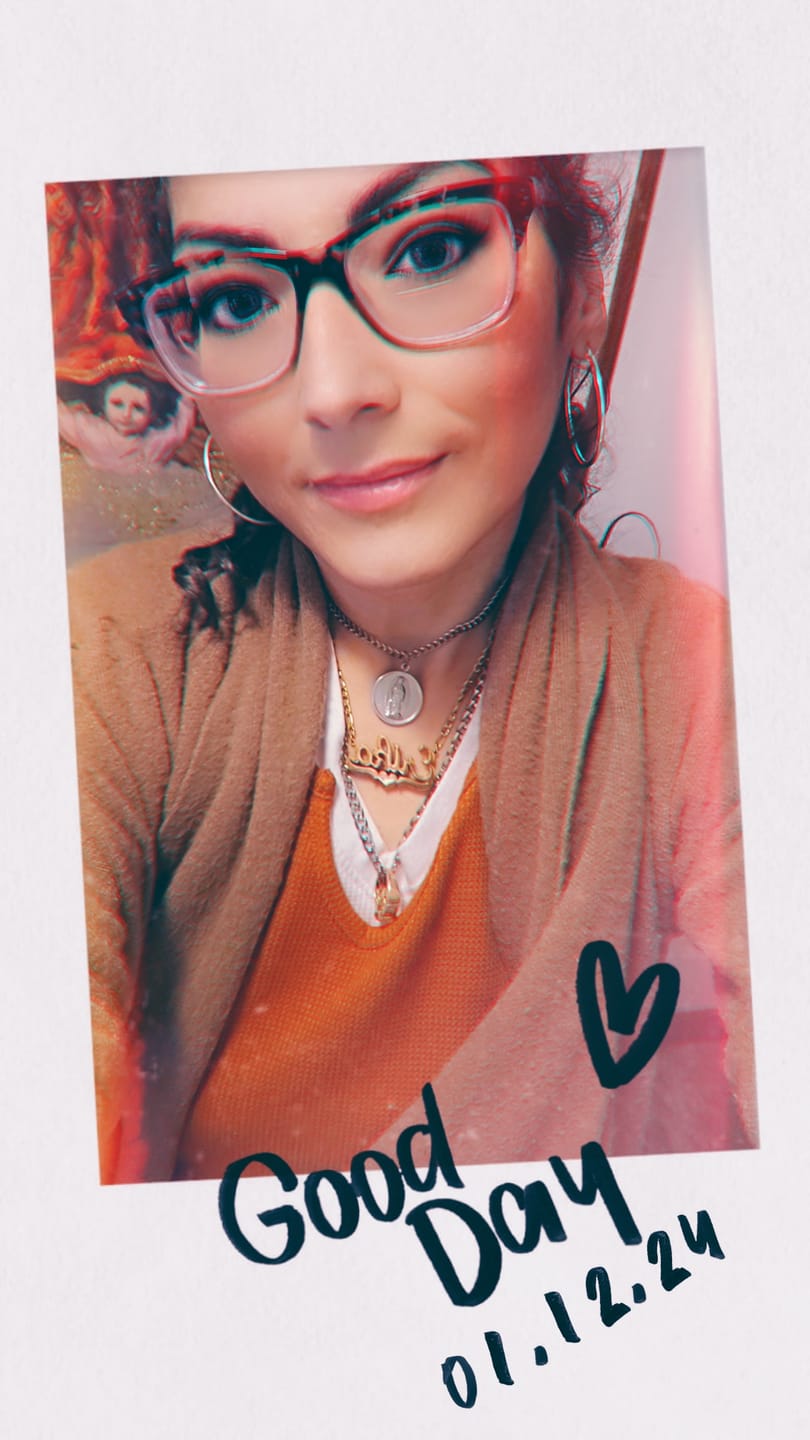 Customer photo review of Classic Heart Bar 3D Plated Name Necklace