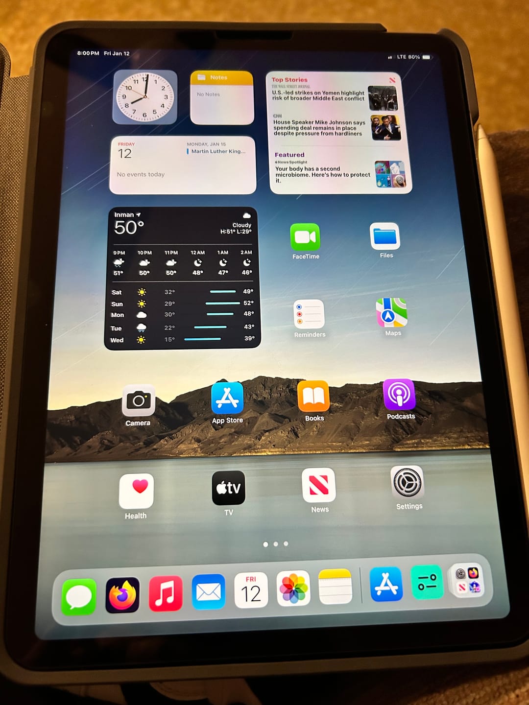 Customer photo review of ZeroDamage Tempered Glass Screen Protector for Apple iPad Air 10.9" (4th Gen 2020 and 5th Gen 2022) - Clear