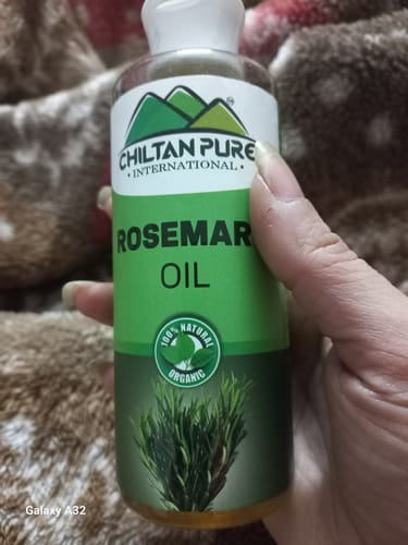Customer photo review of Rosemary Oil – Deeply hydrates skin, aids in controlling sebum production, reduces blemishes 100% pure organic [Infused]