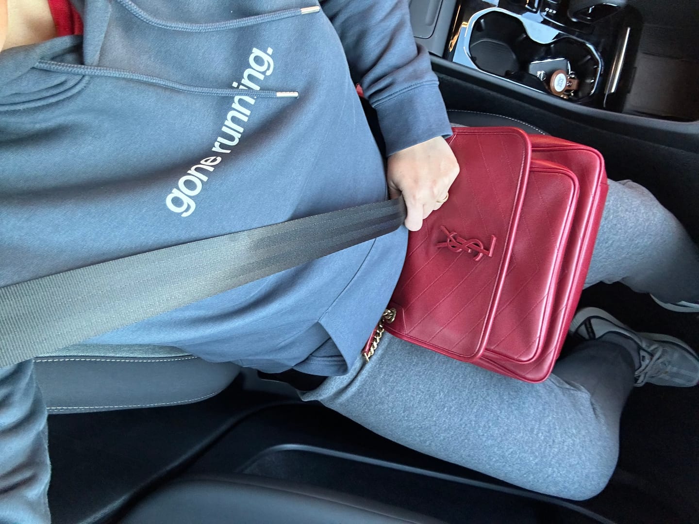 Customer photo review of hoodie, gone running.