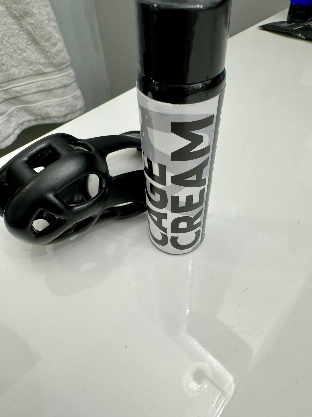 Customer photo review of Cage Cream - A KINK3D Collab