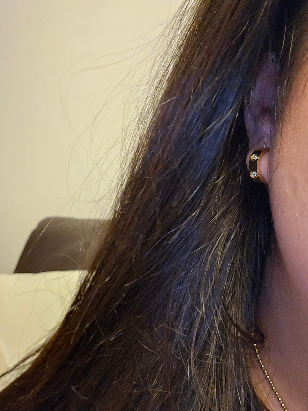 Customer photo review of Arianna Ohrstecker | 18K vergoldet