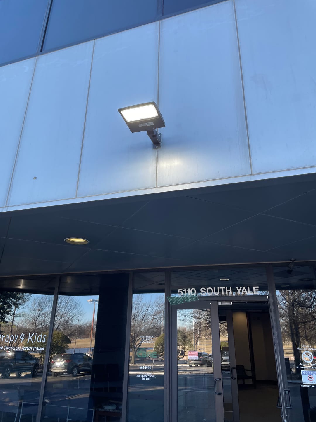 Customer photo review of 150W LED Pole Lights Outdoor, 5700K, 21000LM, Universal Mount, Bronze, AC120-277V, Waterproof IP65, UL, DLC Listed, LED Parking Lot Lights - Outdoor Commercial Area Street Lighting
