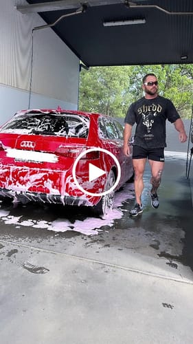 Customer video review of Wolves - Pump cover - Oversized Gym T-shirt  - Acid Wash / Gold