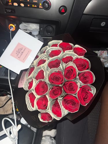Customer photo review of Red Rose Bouquet