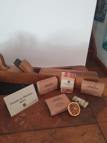 Customer photo review of NEU: 8% "Wooden-Orange" Haarseife (Alle Haartypen)