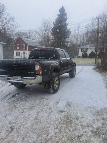 Customer photo review of 3" Front and 2" Rear Leveling lift kit for 2005-2023 Toyota Tacoma 4WD