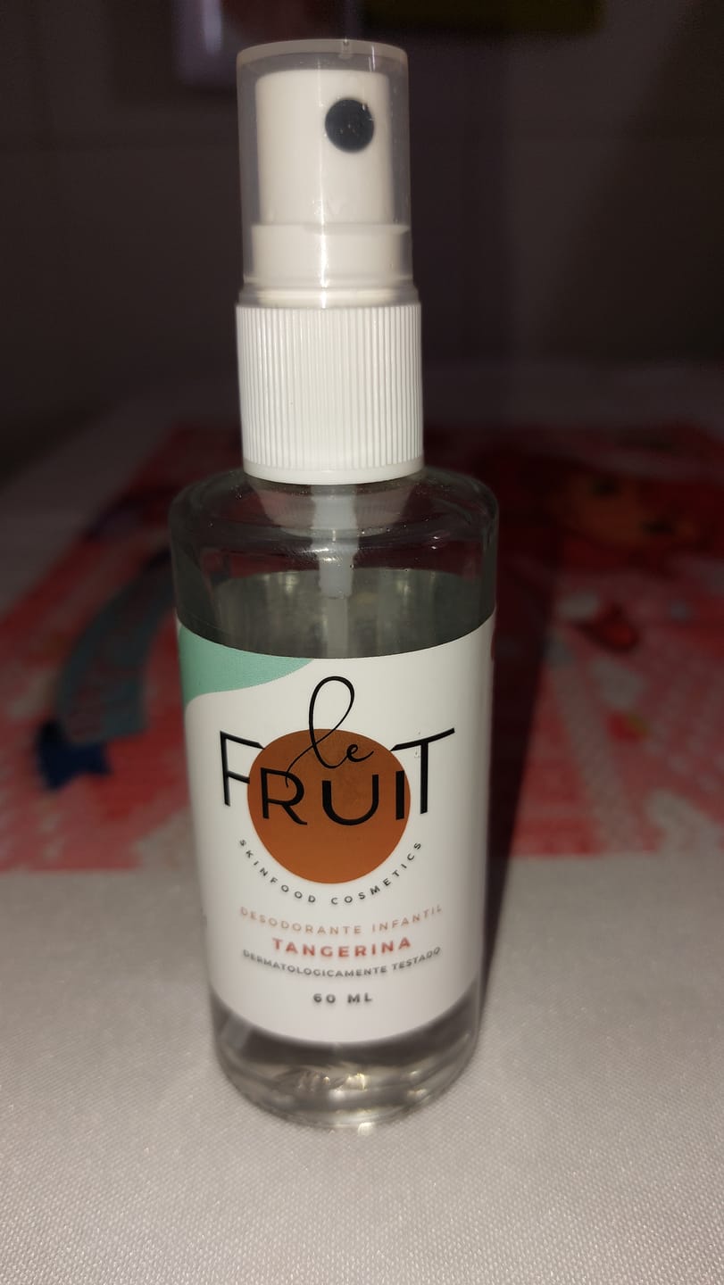 Customer photo review of Desodorante Clareador
