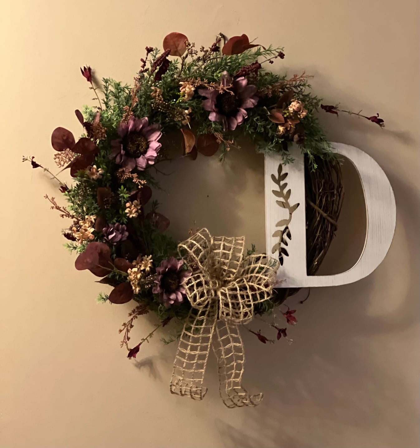 Customer photo review of 18" Round Grapevine Wreath - DECOE-038