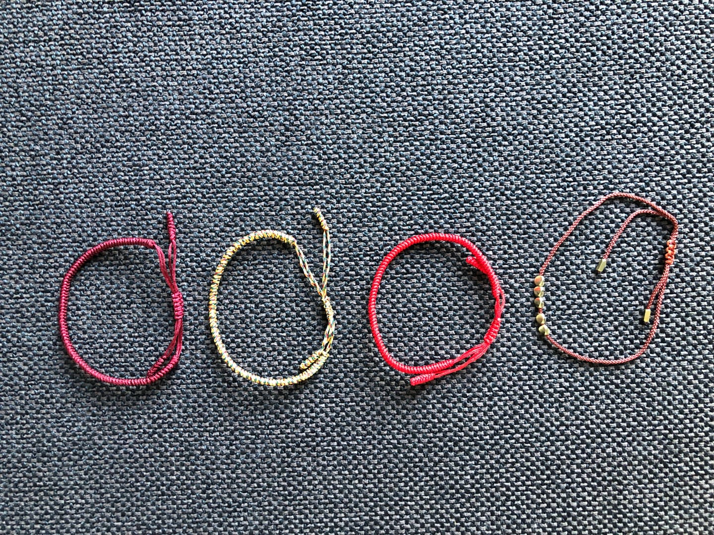 Customer photo review of Handgemachtes Tibetisches Glücks-Armband aus Kupfer