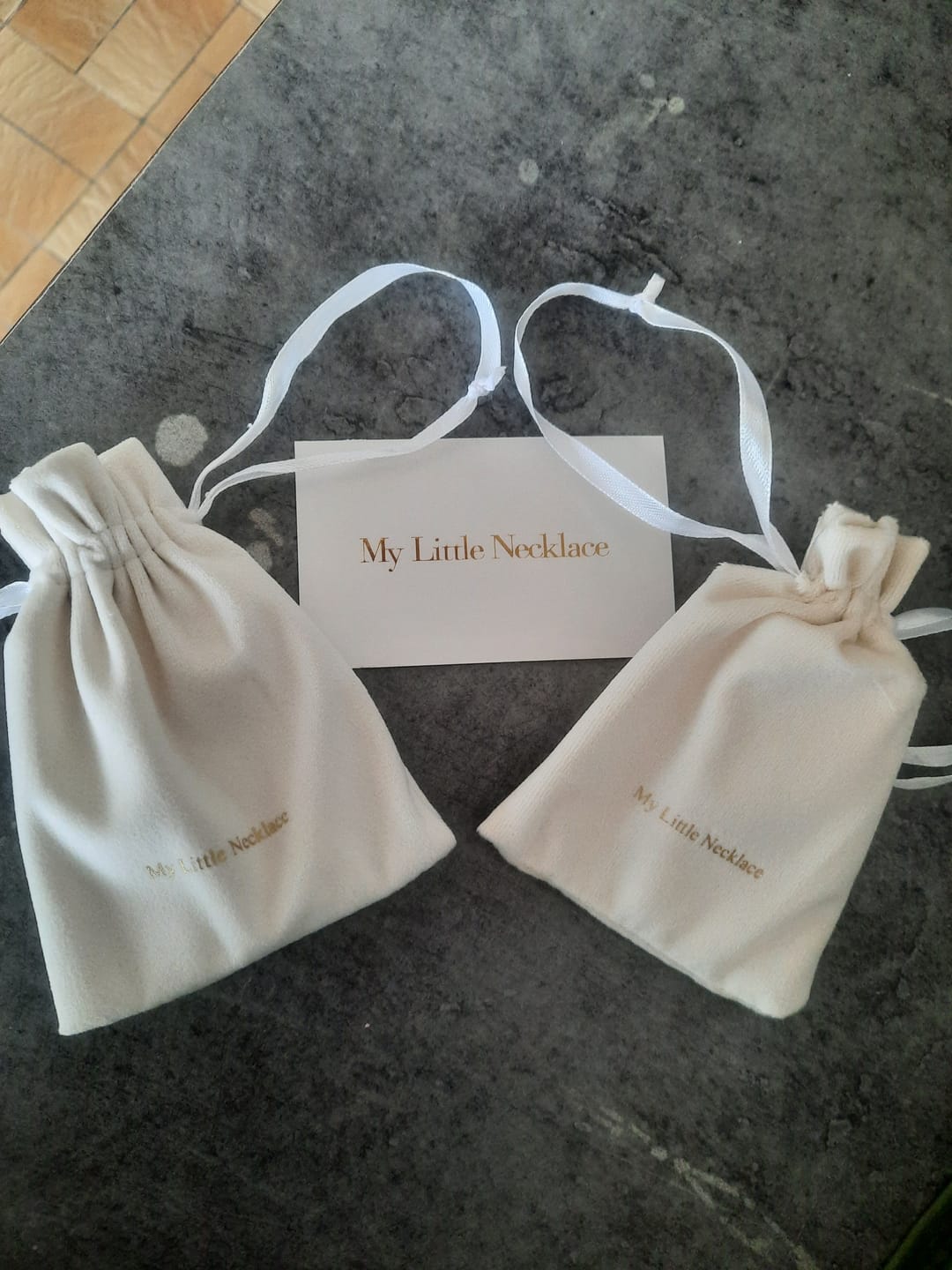 Customer photo review of Collier Prénom Style Classique