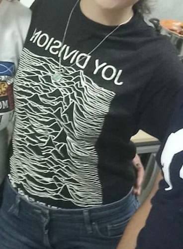 Customer photo review of Playera Joy Division Unknown Pleasures