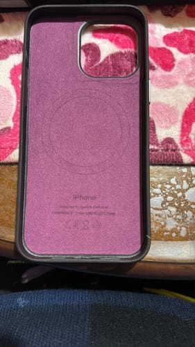 Customer photo review of iPhone 15 FineWoven Case with MagSafe