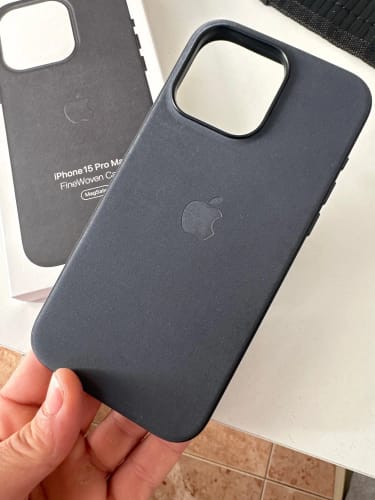 Customer photo review of iPhone 15 FineWoven Case with MagSafe