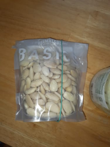 Customer photo review of Bio Mandeln blanchiert 450g