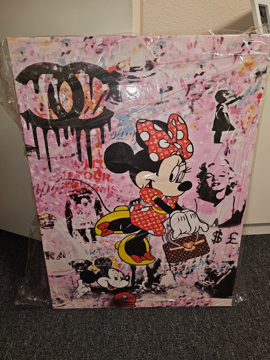 Customer photo review of Comic Lady Pop Art