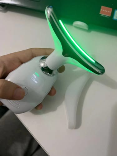 Customer photo review of GlowLift - Therapie