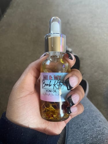 Customer photo review of Bomb Kitty Yoni Oil