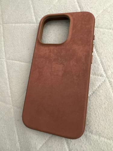 Customer photo review of iPhone 15 FineWoven Case with MagSafe