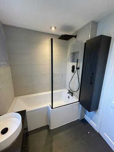 Customer photo review of L-Shaped 1700 x 850/700 Shower Bath