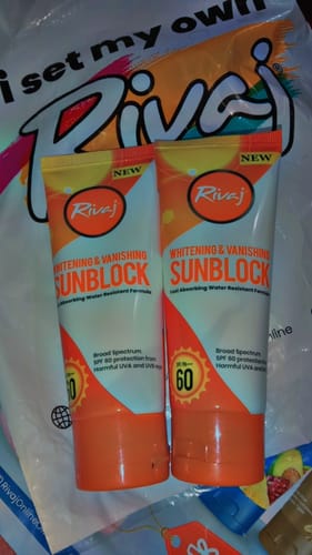 Customer photo review of Whitening & Vanishing SPF60 Sunblock