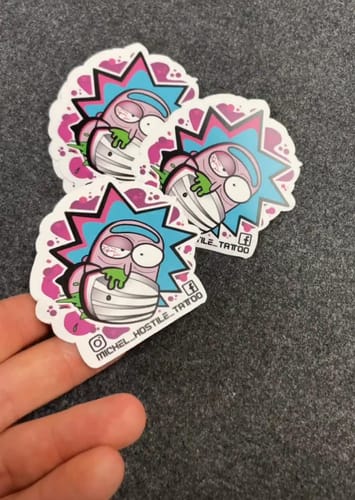 Customer photo review of Sticker Vinile Classico