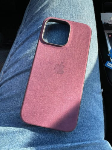 Customer photo review of iPhone 15 FineWoven Case with MagSafe