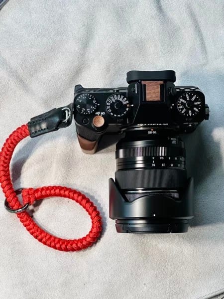 Customer photo review of Fujifilm XT5 Grip Wood (X-T5)