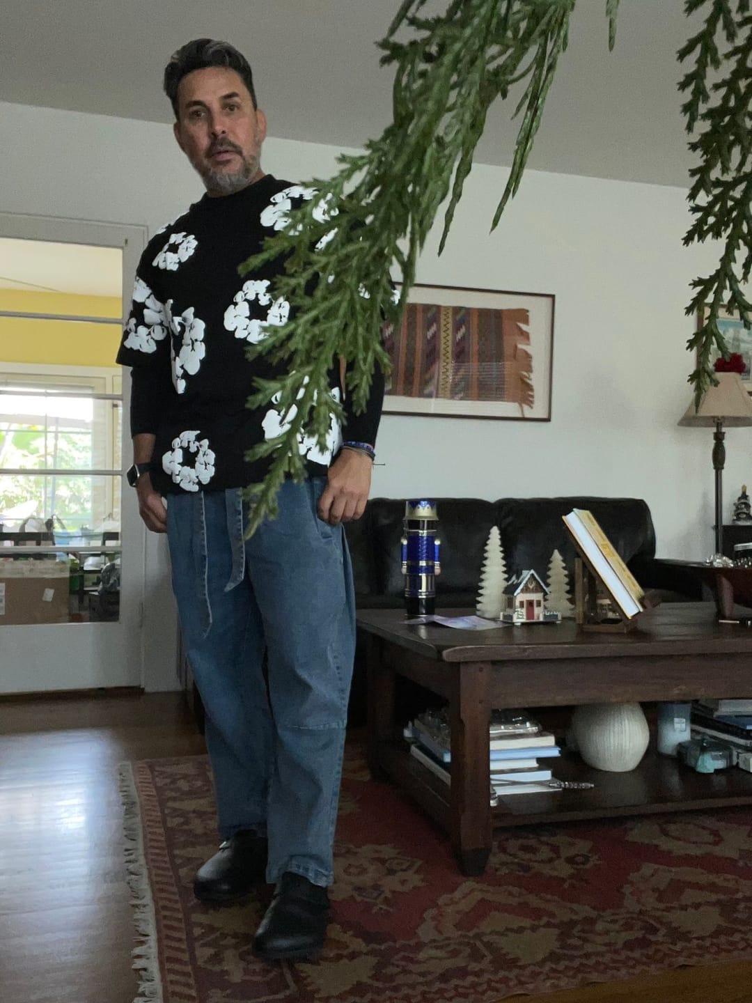 Customer photo review of Oleno Denim Pants