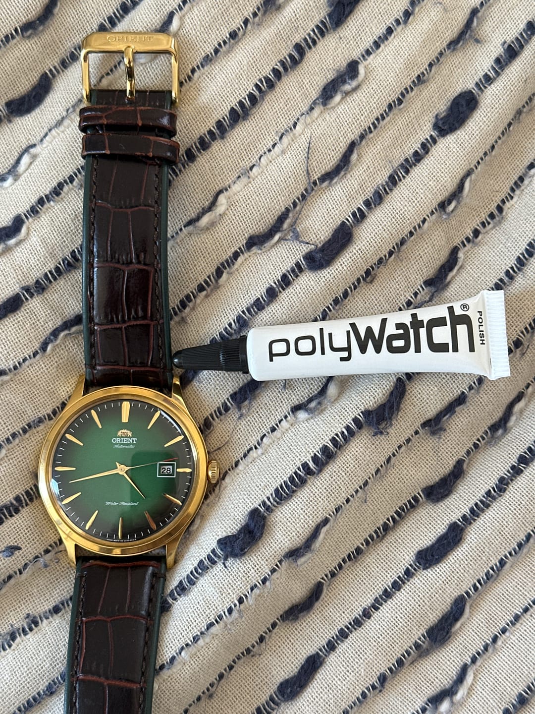 Customer photo review of Polywatch Polish Plastic - ¡Limpia rayas en cristal acrílico!