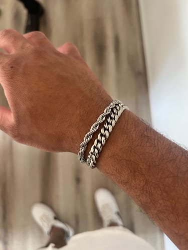 Customer photo review of Cuban Bracelet  (White Gold) 8mm
