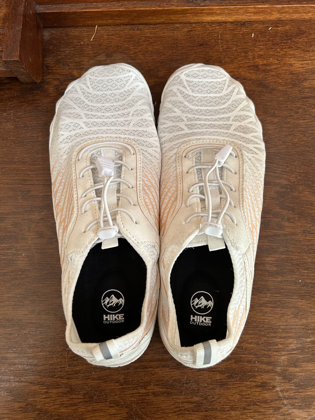 Customer photo review of HIKE® Orthopedic Soles - Pain relieving and shock absorbing foot pads