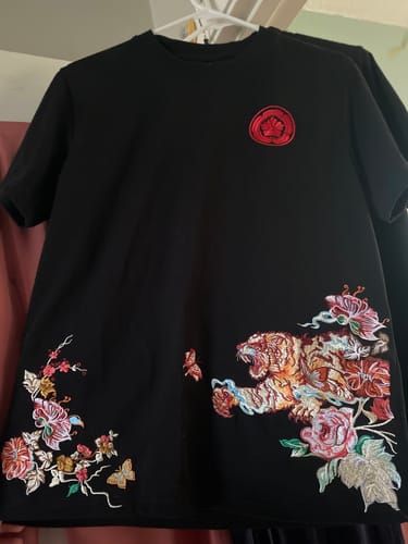 Customer photo review of The Big Cat Embroidery T-shirt