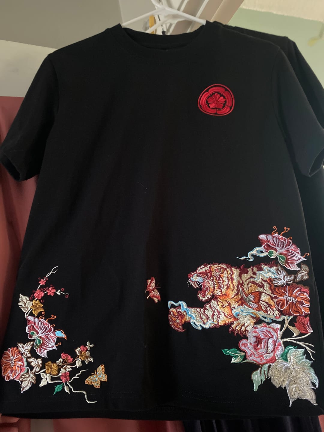 Customer photo review of The Big Cat Embroidery T-shirt