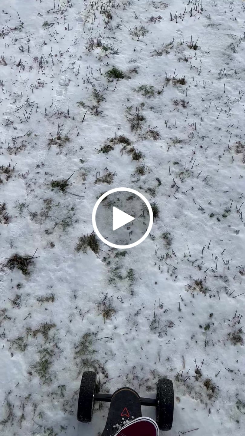 Customer video review of 150mm Honeycomb off-road  DIY Electric Skateboard  Kit for Voyager and Envy