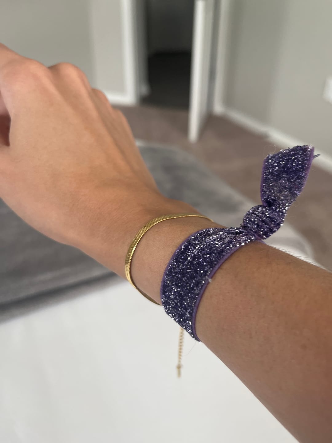 Customer photo review of Sarya Snake Chain Gold Bracelet