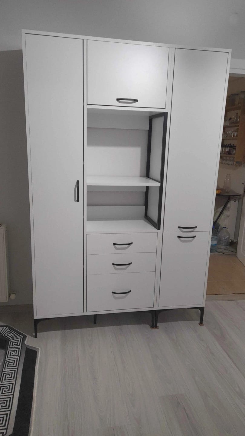 Customer photo review of Rani JE118 Çok Amaçlı Dolap 4 Kapaklı 3 Çekmeceli Kiler Mutfak Dolabı Beyaz