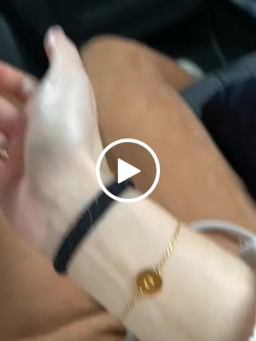 Customer video review of Pulsera Inicial