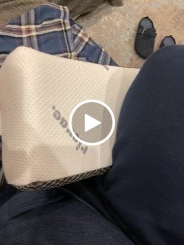 Customer video review of Knee Pillow- Raspy