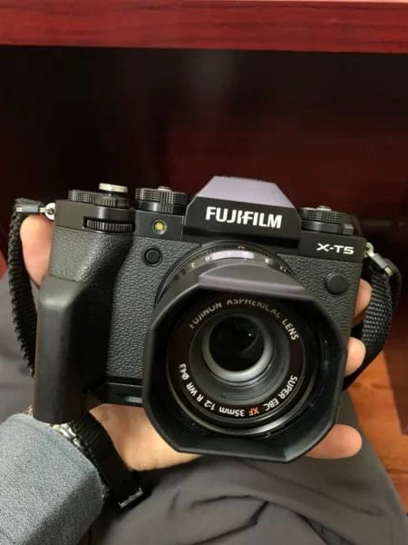 Customer photo review of Fujifilm XT5 Grip Wood (X-T5)