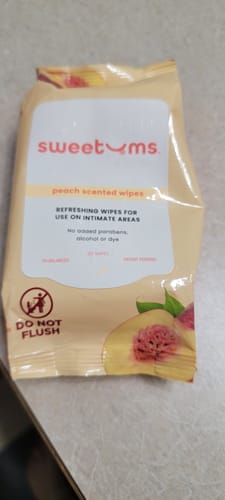 Customer photo review of Peach Scented Unflavored Daily Wipes