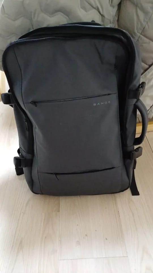 Customer photo review of Digital Nomad - Multipurpose Backpack