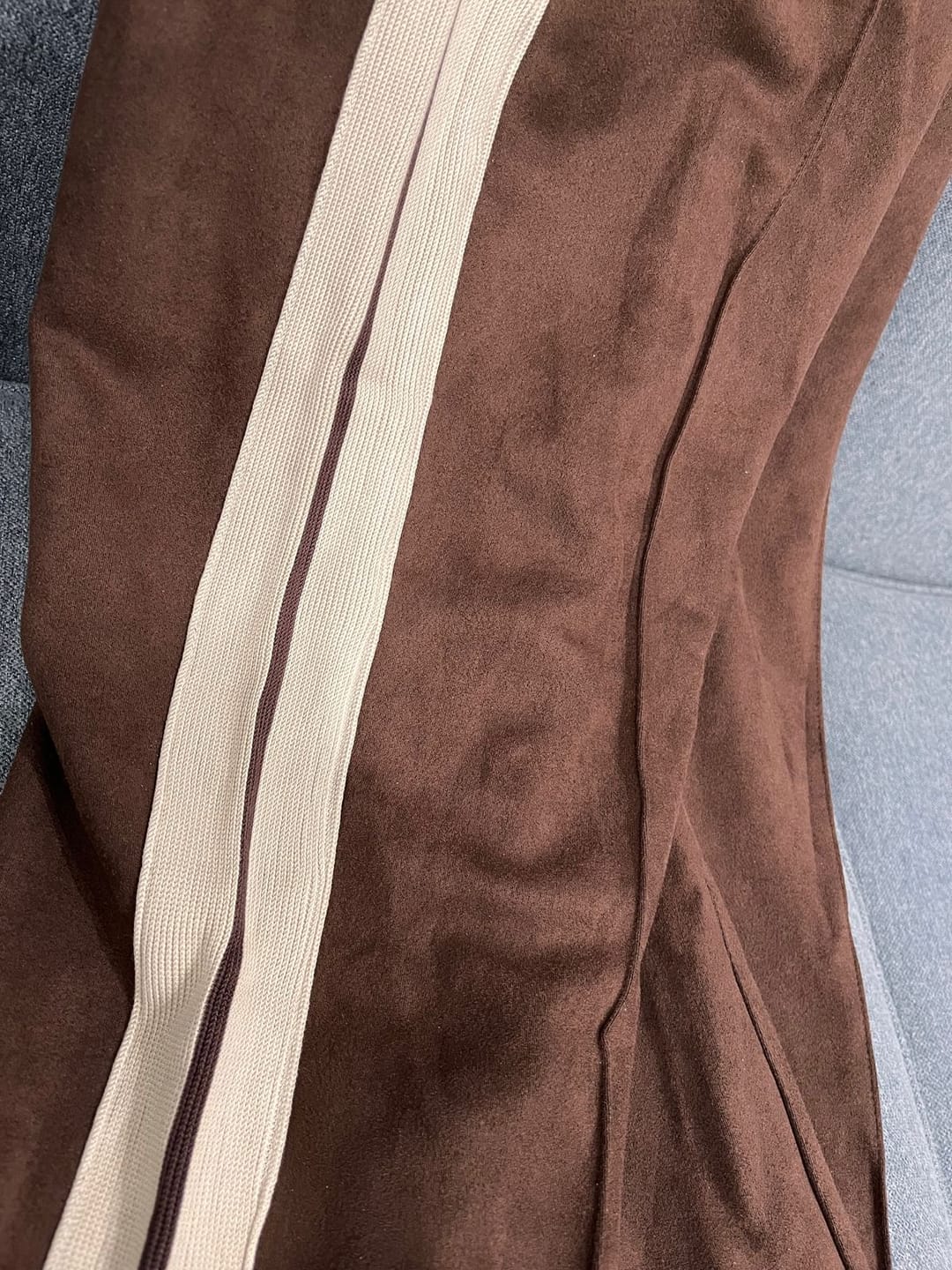 Customer photo review of Sutorai Loose Pants