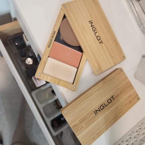 Customer photo review of Inglot x makeup.land Special Edition Flexi ECO פלטה מגנטית ריקה לאיפור מקצועי מבית אינגלוט
