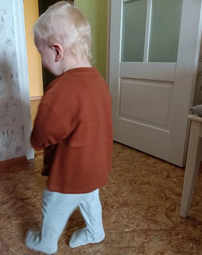 Customer photo review of Long Sleeve Solid Cotton T-shirts